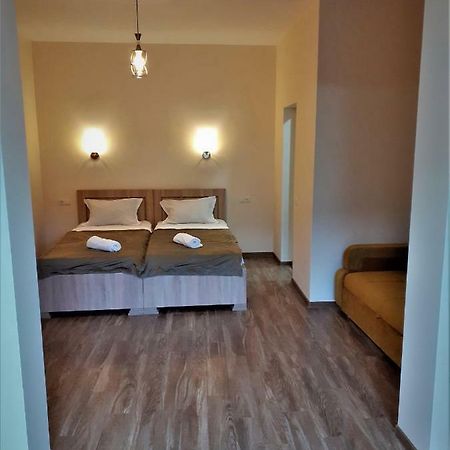 Ano'A Apartment Borjomi ภายนอก รูปภาพ