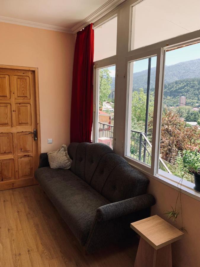 Ano'A Apartment Borjomi ภายนอก รูปภาพ