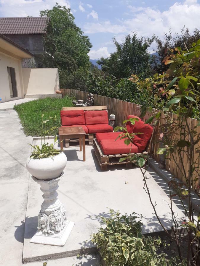 Ano'A Apartment Borjomi ภายนอก รูปภาพ